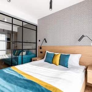 Square Apartament