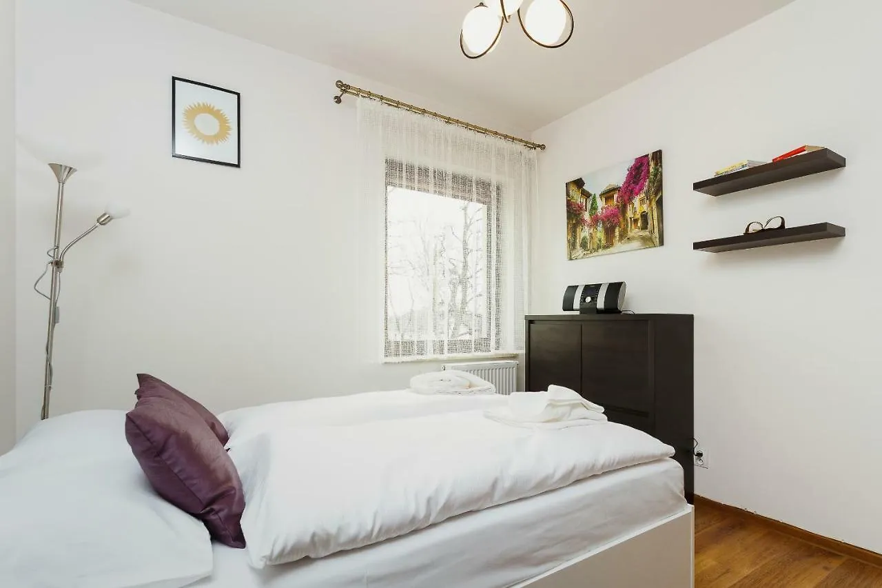 Apartments Krakow Osiedle Pod Debem