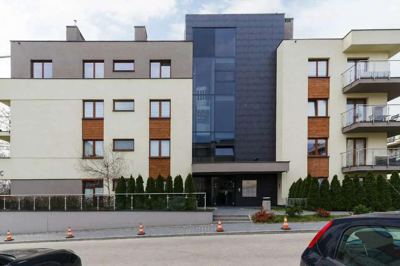 Apartments Krakow Osiedle Pod Debem 0*,